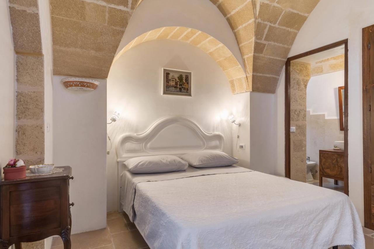 Le Lantane - Luxury Rooms Алессано Экстерьер фото
