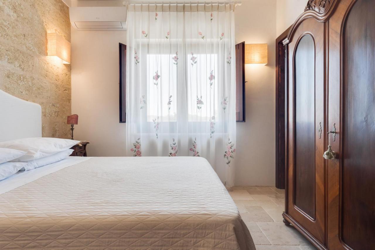 Le Lantane - Luxury Rooms Алессано Экстерьер фото